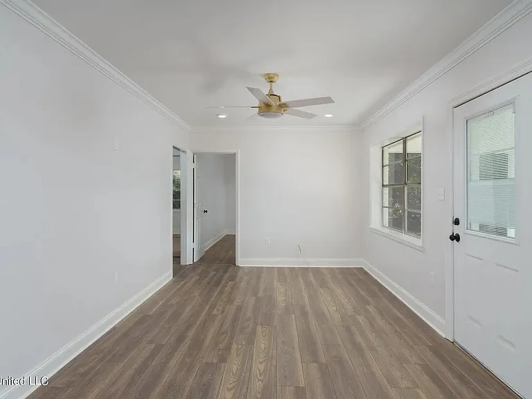 2432 Monroe Rd — Photo 3