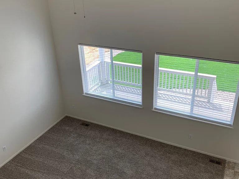 927 Ponderosa Dr — Photo 5