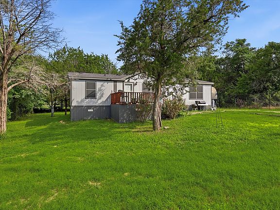 3rd image of 4414 Apple Tree Ct