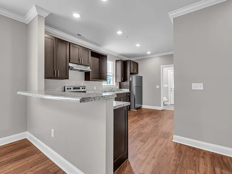 702 Moore St — Photo 17