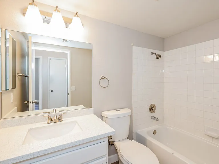 3639 Covewick Dr — Photo 15