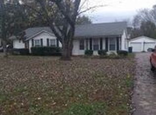 205 Omega Rd, Durham, NC 27712