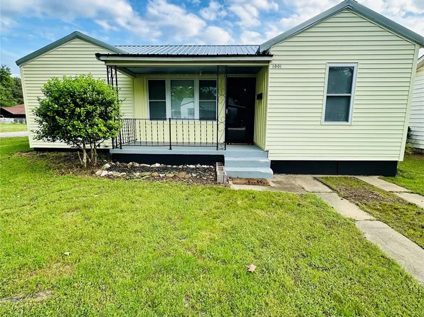 1001 Summit St, Henryetta, OK 74437