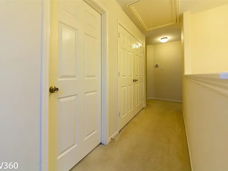 2943 Meadowglen Crst — Photo 23