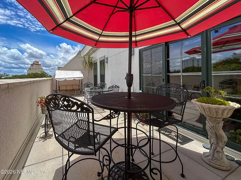 1661 Riverside Ave #410 — Photo 1