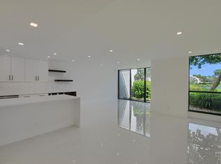 1102 Bridgewood Pl, Boca Raton, FL 33434