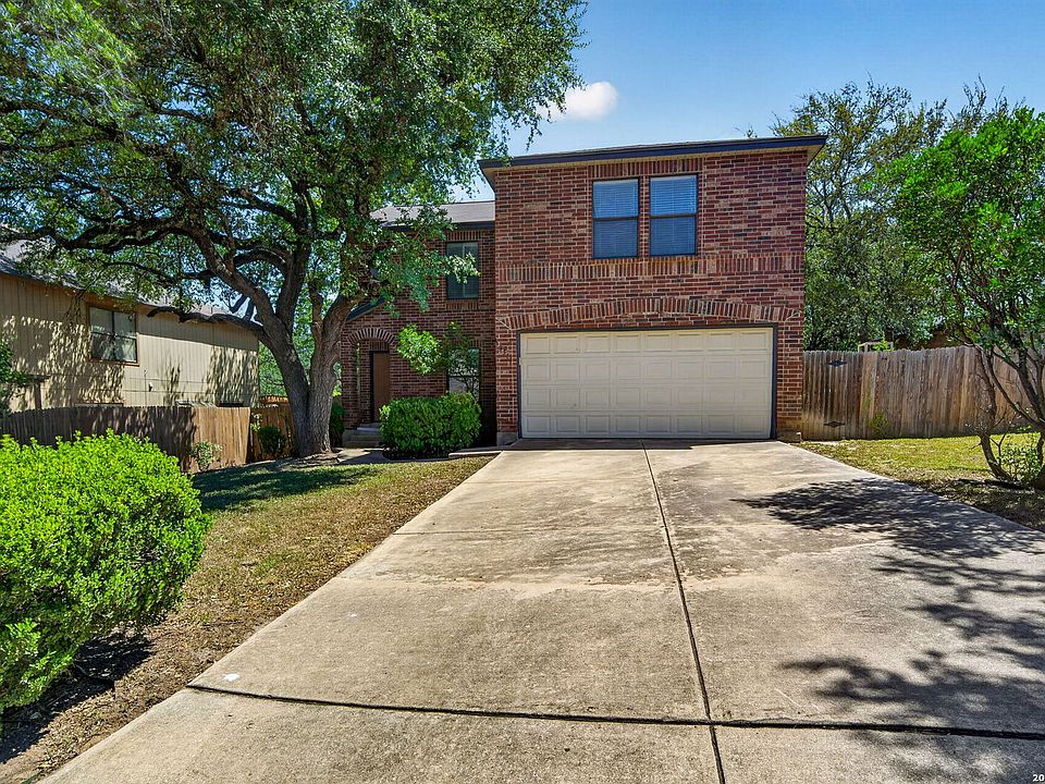1st image of 13511 Magnolia Brook