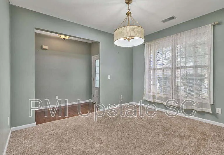218 Marefair Ln — Photo 10