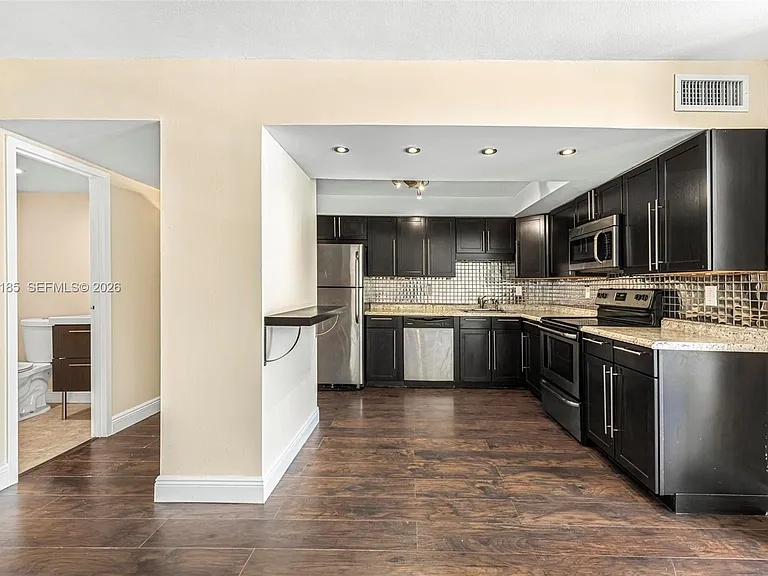 501 Three Islands Blvd #519 — Photo 10