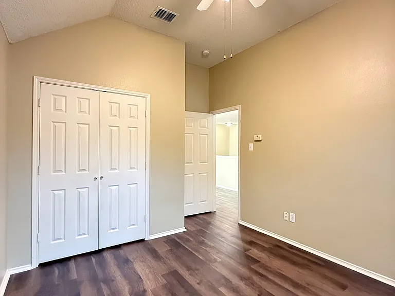 7172 Saint Augustine Dr — Photo 16