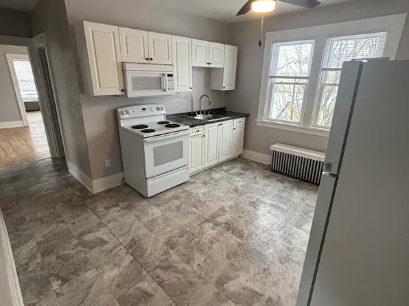 8 Austin St #2, Amsterdam, NY 12010