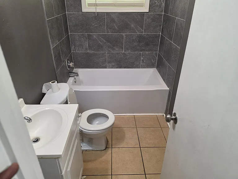 4059 Keating Dr — Photo 8
