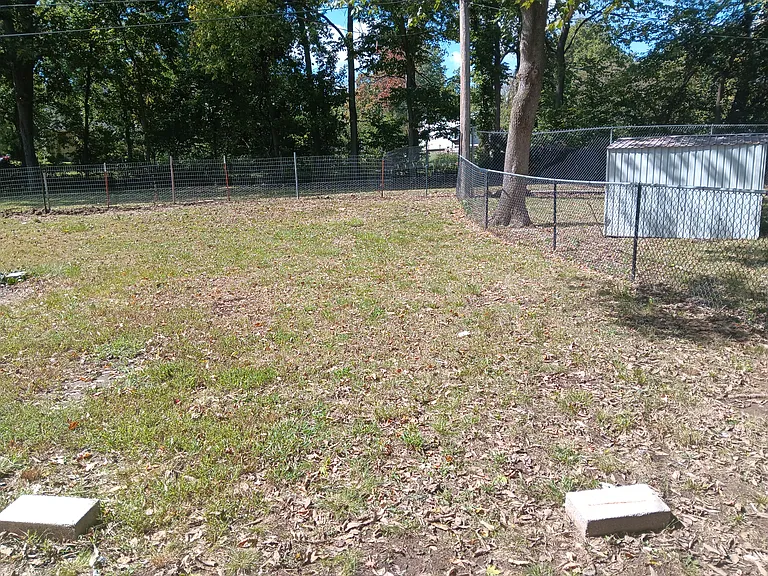 111 Lakeview Dr — Photo 13
