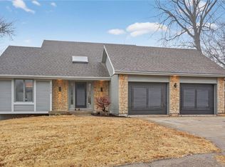 2300 NE 67th Ter, Gladstone, MO 64118