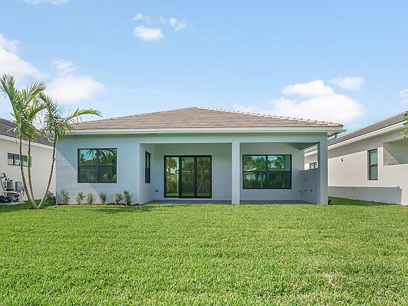 3rd image of 5552 Sanibel Ln
