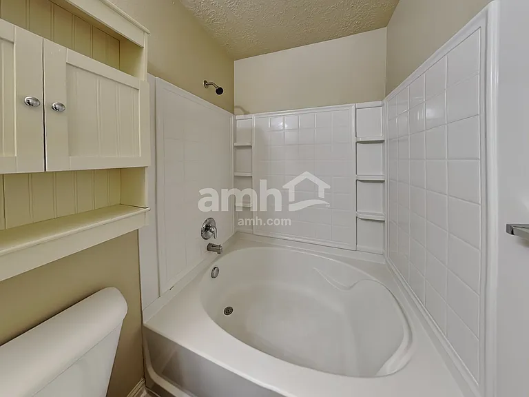 7128 N Kiowa Pkwy — Photo 9