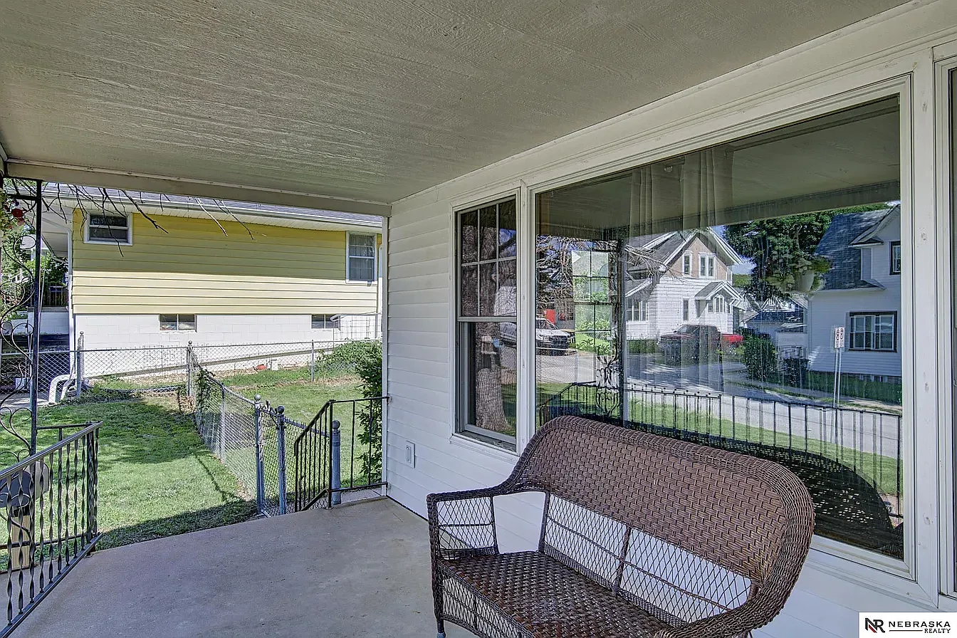 3 bed, 1495 sqft, $2,400 — Photo 2