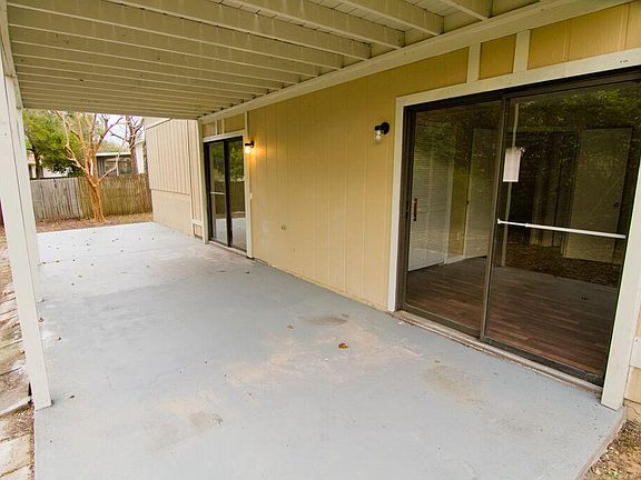 4th image of 903 Maybrook Dr