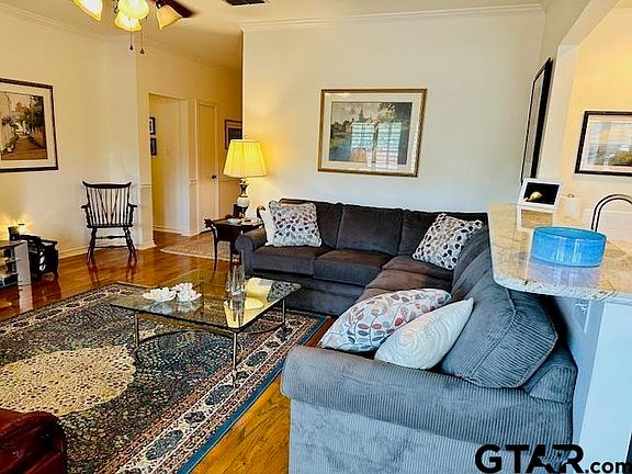 4th image of 5401 Hollytree Dr APT 1703