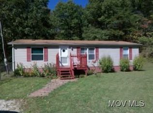 499 Montgomery Hill Rd, Walker, WV 26180