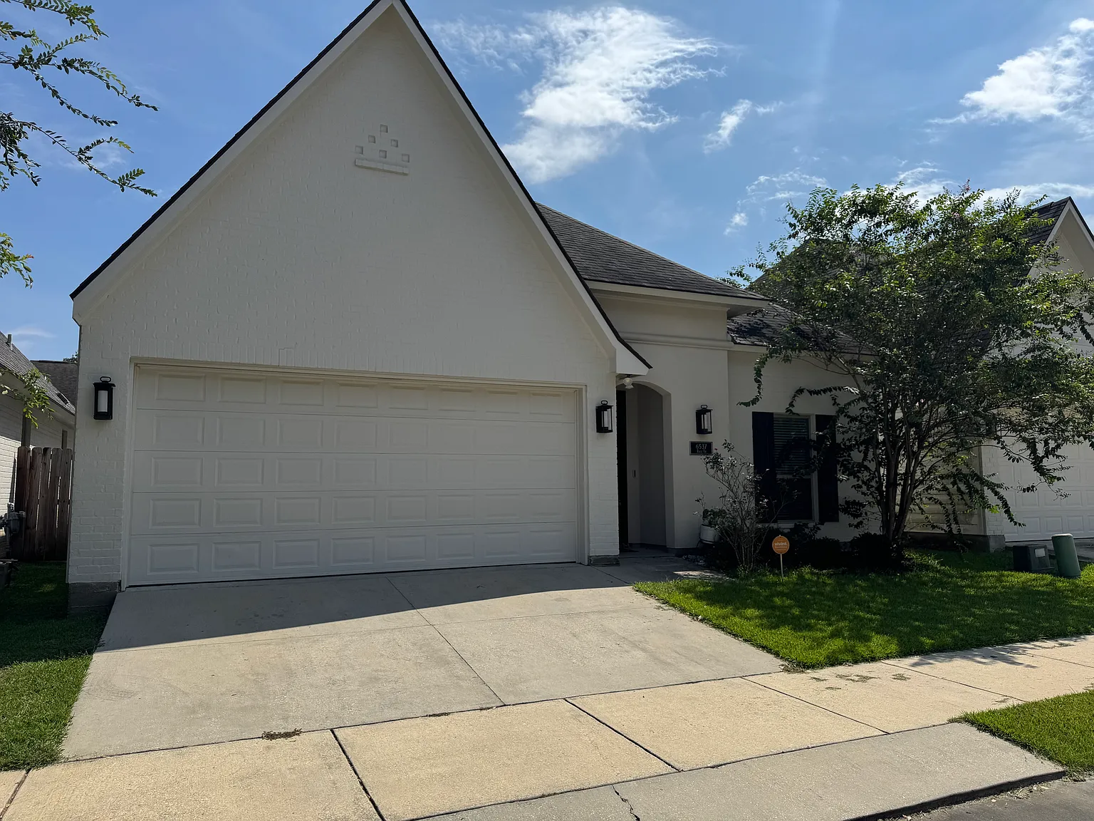3 bed, 1753 sqft, $2,300 — Photo 2
