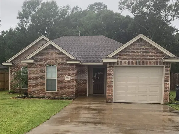 6641 Westwood Village Dr, Lumberton, TX 77657