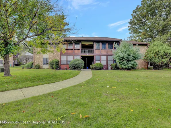 115 Amberly Drive #G, Manalapan, NJ 07726