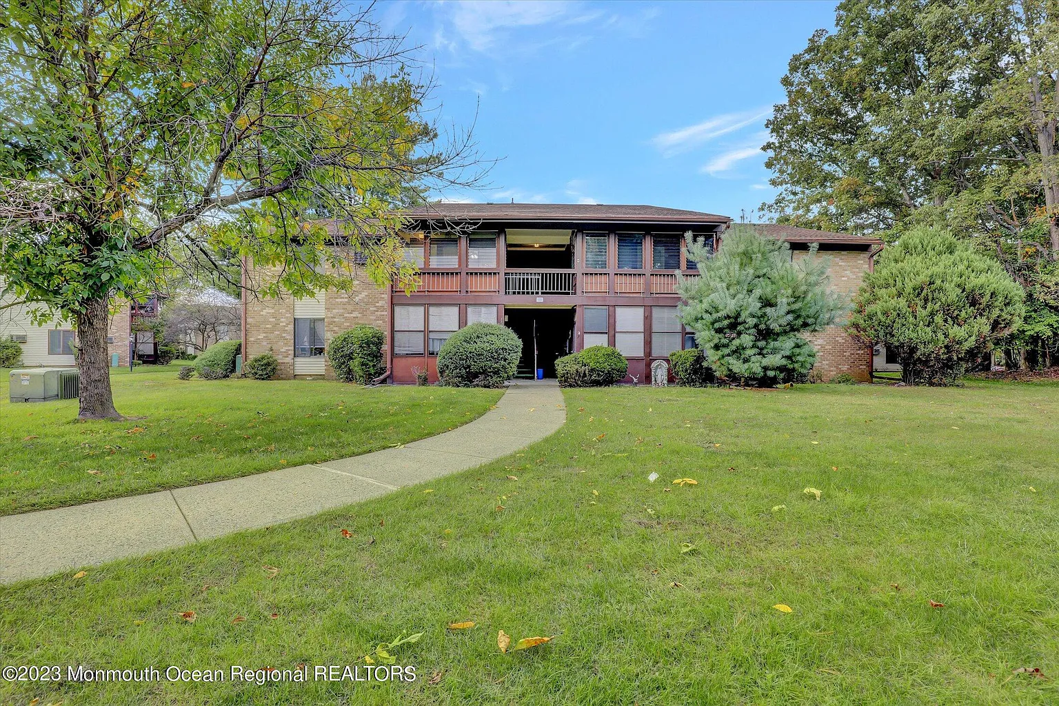 115 Amberly Drive #G photo 1