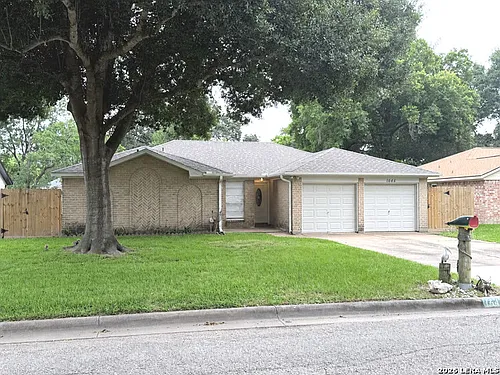 1646 Chilton Ln Photo 1