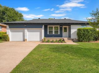1445 Caravan Trl, Dallas, TX 75241
