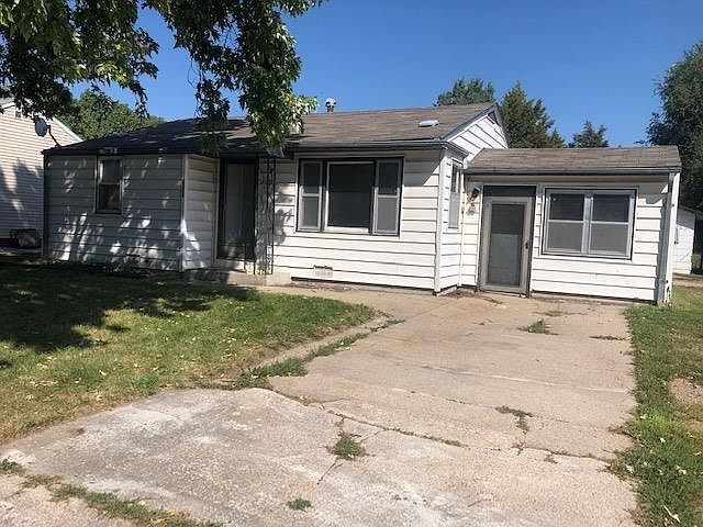 1st image of 1106 E 6th St
