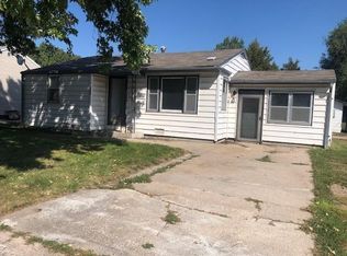 1106 E 6th St, Cozad, NE 69130