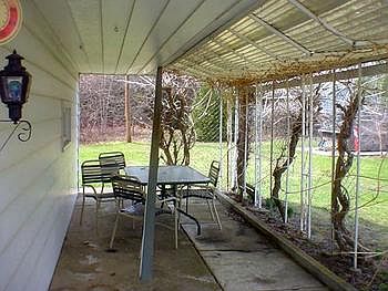 Nice enclosure for bar-b-ques.