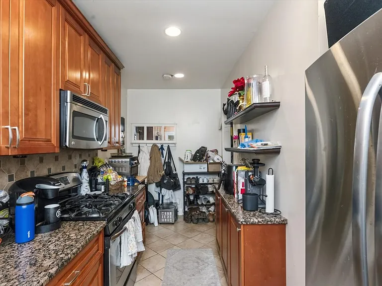 3630 N Bosworth Ave #1 — Photo 8