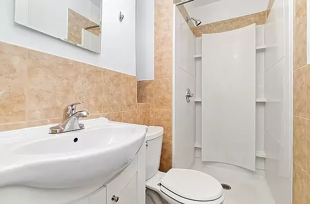 Rented by REAL New York | media 16