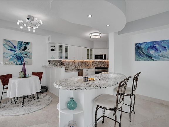 5th image of 3370 Hidden Bay Dr #1511