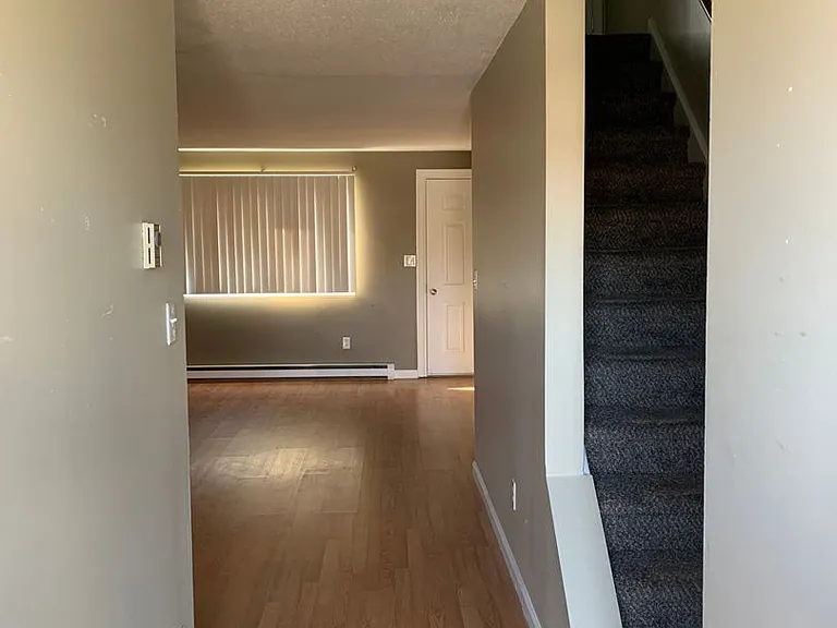 Country Townhomes — Photo 8