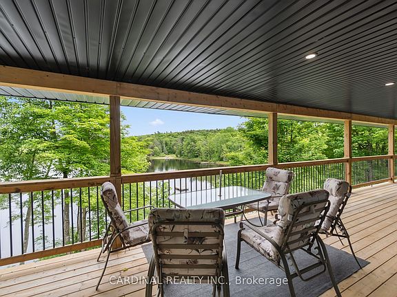 3rd image of 1028 Finch Ln