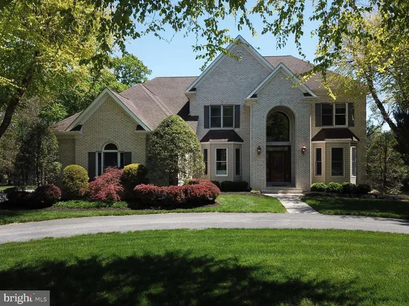 7 Hickory Hill Rd, Cockeysville, MD 21030