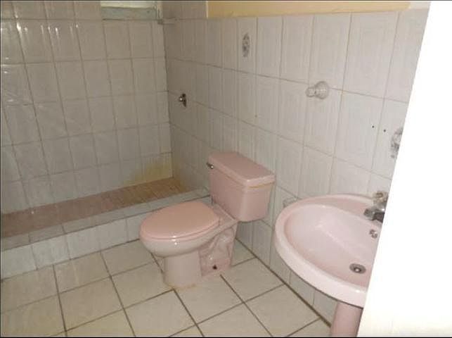 2nd image of 457 Calle Palmas