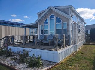 200 Tryon St, Atlantic Beach, NC 28512