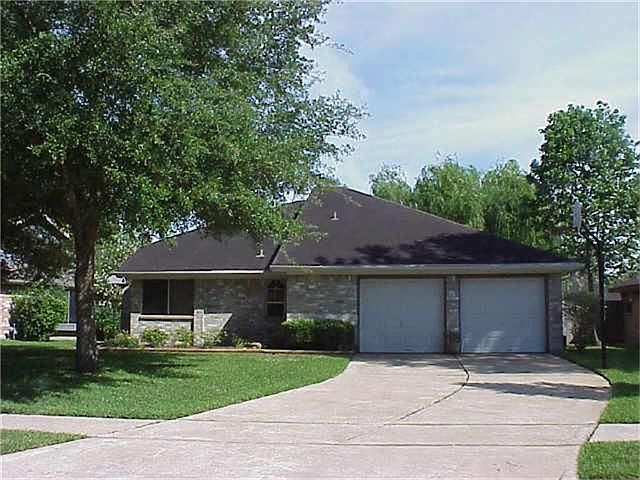 1st image of 322 Capehill Dr