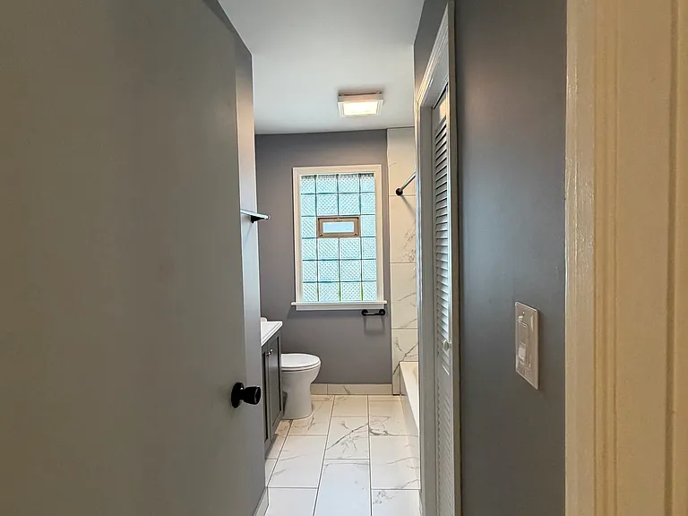 5368 W Otto Pl — Photo 10