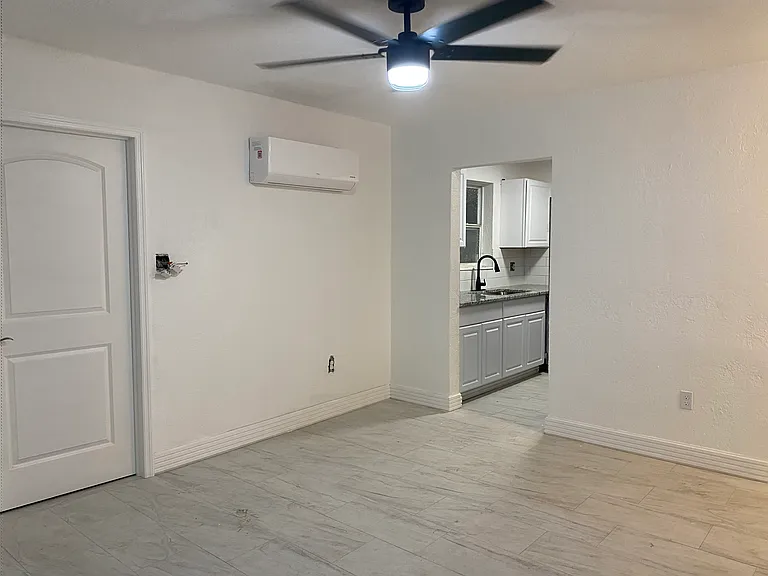 8690 Bumford Ave — Photo 9