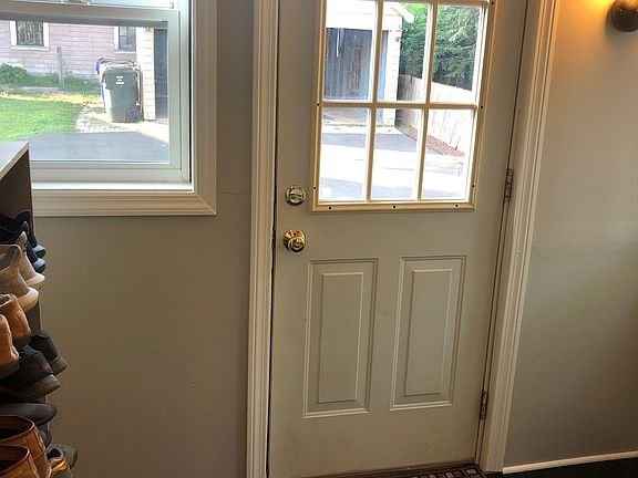 Mudroom/Back Entrance