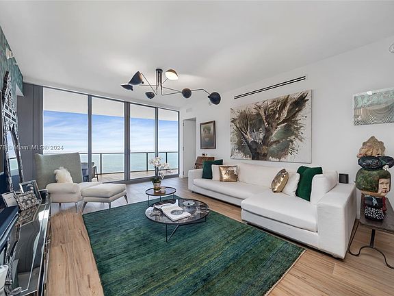 5th image of 15701 Collins Ave #2704