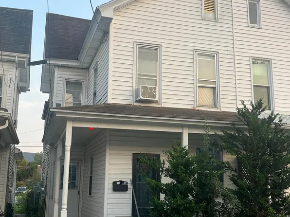 14 Feeder Ave, Lewistown, PA 17044