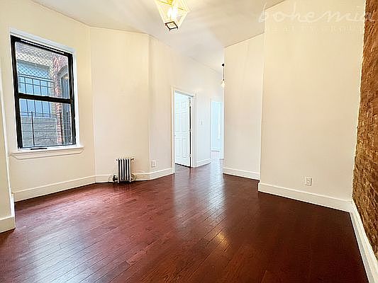3rd image of 27 Audubon Ave APT 12