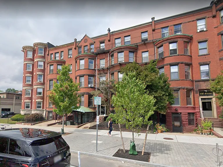 924 Beacon St #8 — Photo 18