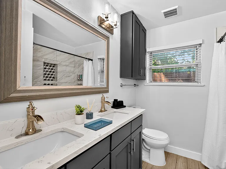 1809 Salem St — Photo 24